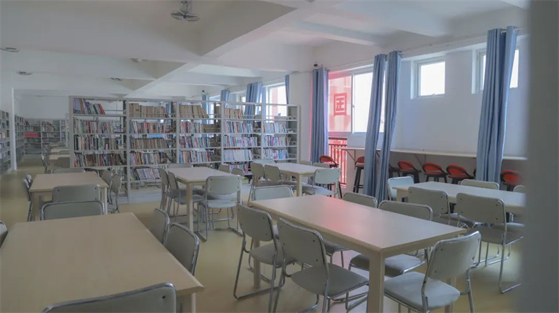 05.jpg