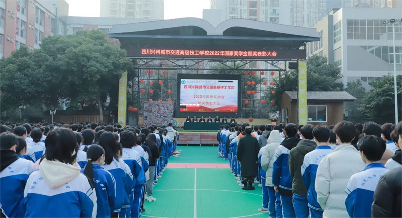 02.jpg